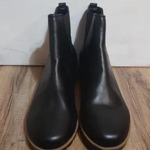 NWOB St. John's Bay Black Vegan Leather Ankle Booties Women's Size 9 thumbnail 5