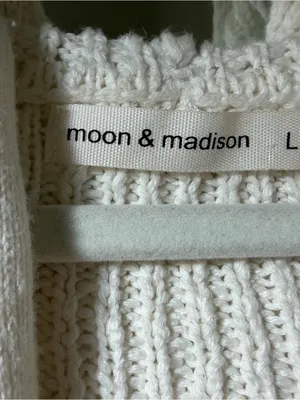 Moon & Madison Knit Hooded Zip Women Sweater in Off-White - L thumbnail 7