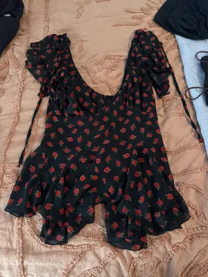 Urban Outfitters Top thumbnail 2