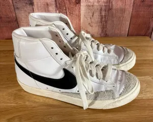 Nike White Blazer Mid 77‎ Sneakers Size 7 thumbnail 1