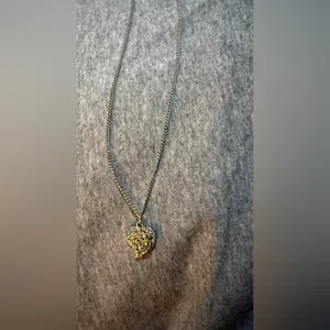 Arizona Jean Company Silver Heart Necklace thumbnail 2
