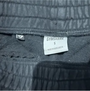 Gymshark Jogger Sweatpants Black - size small thumbnail 4