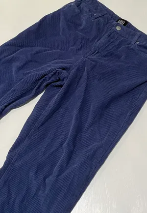Urban Outfitters mom jeans thumbnail 2