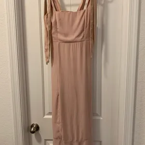 Show Me Your Mumu Square Neck Fitted Bodice Dress Size Small Blush Color Ties thumbnail 3