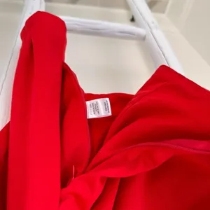 Sugarlips Such a Betty One Shoulder Red Top SZ M thumbnail 8