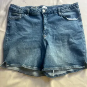 Women's Blue Denim Shorts thumbnail 2