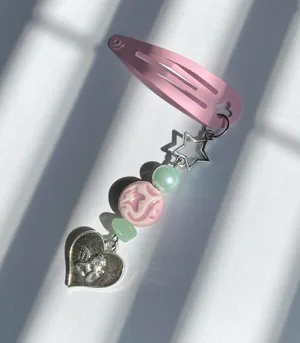 Handmade cherub/angel!& star unique dangle pink hair clip⭐️👼💕 thumbnail 1