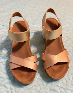 Refresh Metallic Rose Gold and Gold Crisscross Strap Sandals thumbnail 1