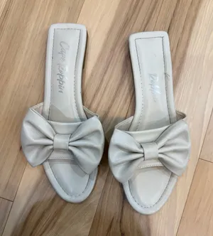 Beige bow sandals sz 10 flip flop flats thumbnail 1