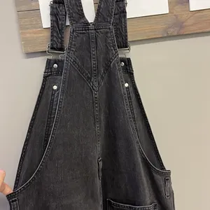 GAP Acid Wash Black Adjustable Razorback Overalls Pockets and Side Buttons- M thumbnail 8