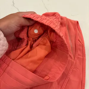 Lululemon hotty hot shorts raspberry cream size 6 2.5” inseam thumbnail 4
