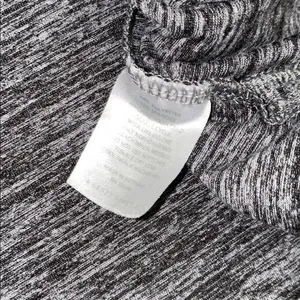 5/$30 🎈 Dip women’s medium‎ heather grey tee Gray thumbnail 4