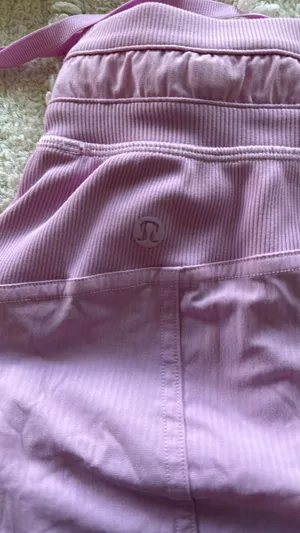 Lululemon Shorts Pink  thumbnail 3