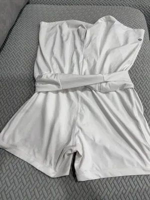 Halara SoftlyZero™ Airy Super High Waisted 2-in-1 Cool Touch Yoga Shorts Size M thumbnail 11