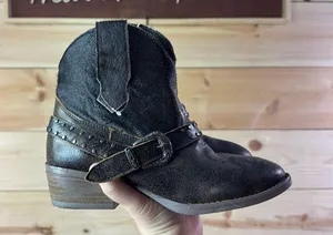 NWOB Sterling River Cowhide Booties Brown Size 9.5 thumbnail 1