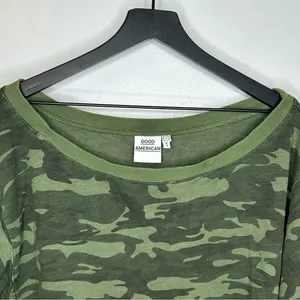 Good American Women’s Green Off The‎ Shoulder Camo Sweatshirt Size 4 thumbnail 6