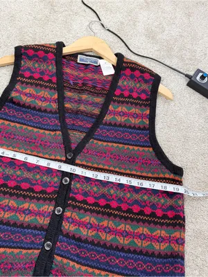 Erika Classics Women’s Vintage 90s Ramie Cotton Cardigan Vest in Fair Isle M thumbnail 8