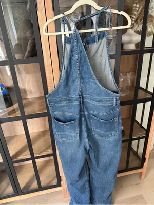 Pilcro painter denim overalls jumpsuit Anthropologie medium was straight leg thumbnail 5