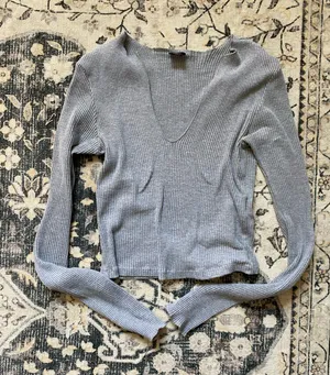 BDG Urban Outfitters Grey Ribbed long sleeve crop top thumbnail 2