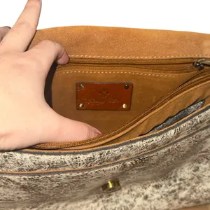 Patricia Nash Granada Tooled Leather Crossbody Bag in Burnished Bronze Metallic thumbnail 10