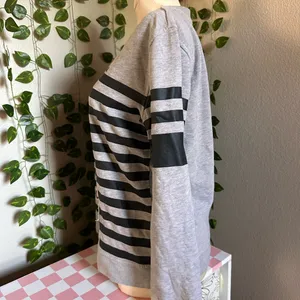 Karl Lagerfeld Gray and Black Eiffel Tower Sweater thumbnail 3