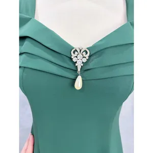 Vintage ON‎ ON Fashions Hunter Green Formal Dress 80s Gown Brooch Size 3/4 thumbnail 7