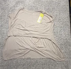 All in Motion‎ Light Beige Twist Front Long Sleeve Top 4X NWT thumbnail 1
