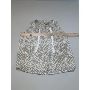 Ann Taylor LOFT Sleeveless Animal Print Top Size M Cream Tan V Neck Tie Detail thumbnail 6