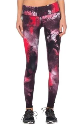 ALO Yoga Airbrushed Leggings in Ruby Red Smoke 688 thumbnail 1