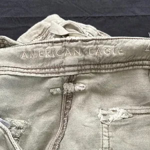 American Eagle shorts thumbnail 3