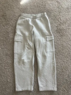 Aritzia TNA Cozy Fleece Mega Cargo Sweatpants thumbnail 2