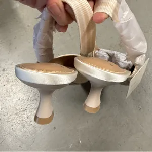 A New Day Milan Pearl Cream Slingback Heels Cushioned Insole Size 6 NEW thumbnail 7