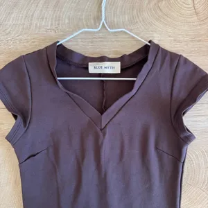 Blue Myth Brown Cap Sleeve V Neck Bodycon Mini Dress thumbnail 3