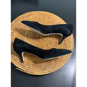 G.I.L.I.‎ Loriana Black Suede Kitten Heel Pumps Womens 8.5 M GI-LORIANA thumbnail 4