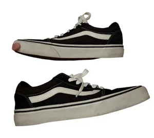 Vans Old Skool Black White Low Top Suede Canvas Skate‎ Shoes Womens 7.5 thumbnail 1