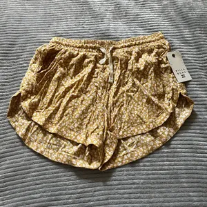 Billabong Printed Shorts thumbnail 1