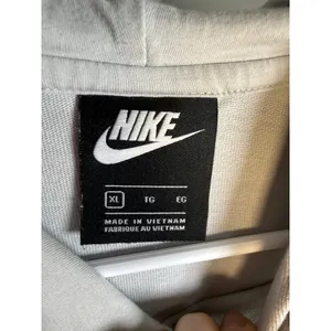 Nike Sportswear Club Cropped Hoodie Gray Sweatshirt XL Athleisure Sporty‎ thumbnail 5