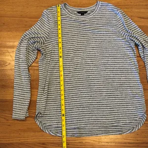 Banana Republic Gray & White Striped Long Sleeve Crewneck Top thumbnail 2