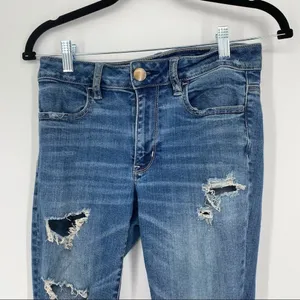 American‎ Eagle Super Stretch High Waist Jegging Size 4 Distressed and destroyed thumbnail 2