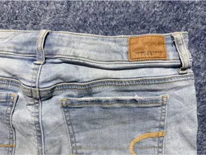American Eagle Light Wash Denim Shorts with Frayed Hem Size 6 thumbnail 7