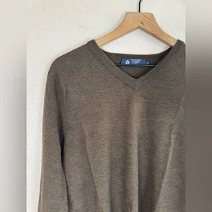 J. Crew Vintage Women’s Merino Wool Brown V Neck Sweater size Small $118 thumbnail 3
