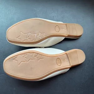 Enzo Tesoti sz 6.5 Women White Slip On Mule Loafers Flats Equestrian Minimalist thumbnail 4