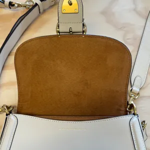 Coach Beat Saddle Bag Crossbody Ivory Leather 2 Straps Original & Guitar thumbnail 8