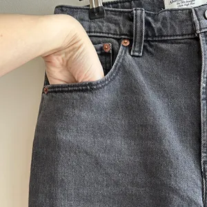 Abercrombie & Fitch The ‘90s Straight Ultra High Rise Black Jeans, 28/6 Short thumbnail 11