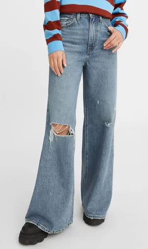 NWT‎ Levi’s Women’s High Rise Loose Flare Leg Relaxed Ripped Knee Size 25 x 32 thumbnail 1