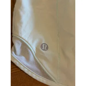Lululemon Hotty Hot Shorts 4” Tall Size 6 Mint Green Athletic Running thumbnail 7