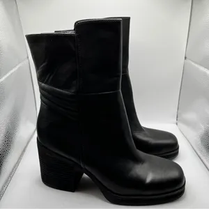 Korks Kork Ease Moergan Black Vegan Side Zip Boots Size 9.5M platform block thumbnail 1