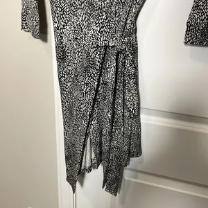 Diane Von Furstenberg Signature silk Wrap Dress in W&B pattern thumbnail 4