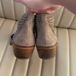 Vince-camuto Women's Grey Boots thumbnail 8