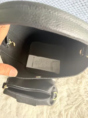🇮🇹 Firenze Pebble Leather Two in One Bucket Bag thumbnail 10